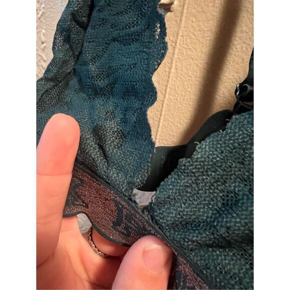 PINK By Victorias Secret Dark Green Lace Bralette Size Large - Picture 4 of 7
